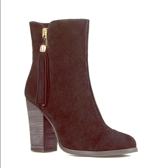 “Griffin” Black Suede Ankle Boots - Just Fab - Picture 2 of 8